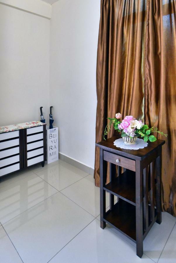 Hits Homestay Bayan Lepas Exterior photo