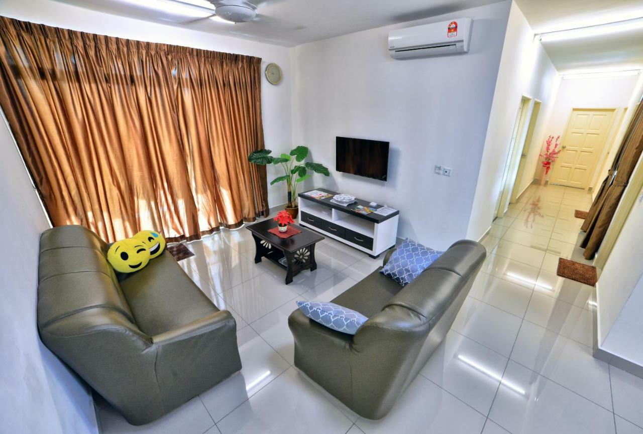 Hits Homestay Bayan Lepas Exterior photo